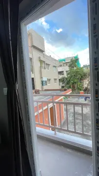 1000309042